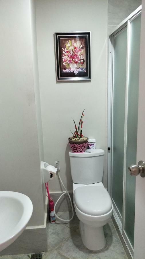 Lelani'S Comfy Condo マクタン エクステリア 写真